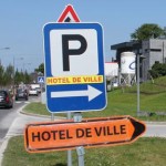 (15/7) Accès en voiture à l'hôtel de Ville.
